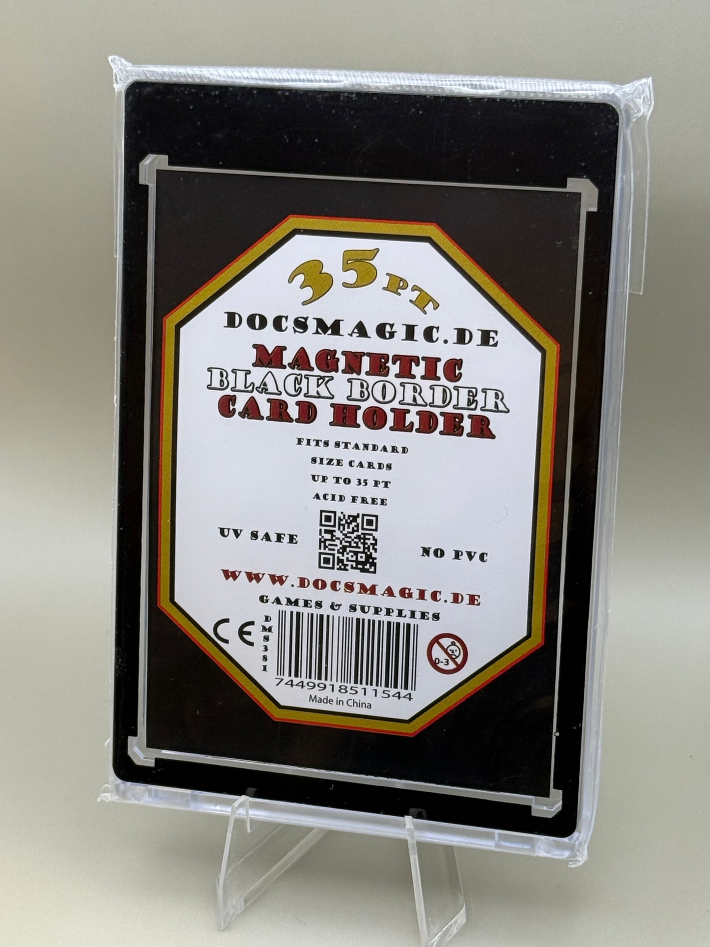 Magnetic Card Holder Black Border 35 PT UV safe - Magnet Kartenhalter