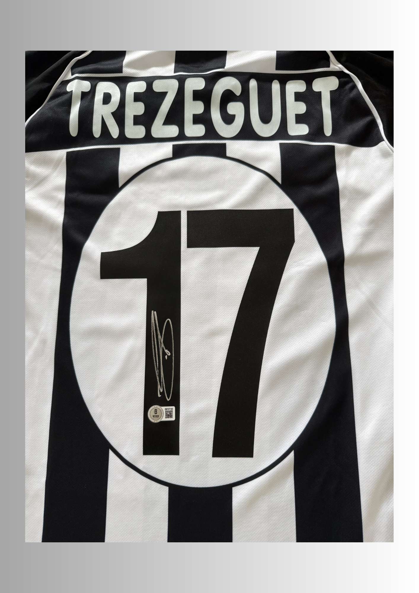 David Trezeguet Signiertes Trikot  Juventus FC HOME  #17 BECKETT zertifiziert